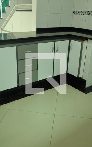Casa à venda com 166m², 3 quartos e 4 vagasCozinha - Armários