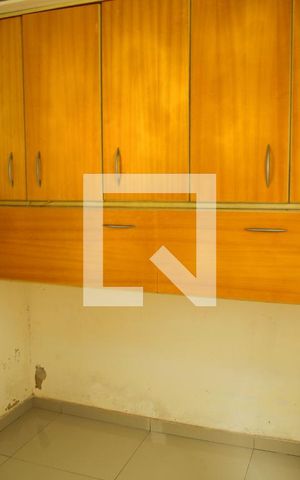Casa à venda com 166m², 3 quartos e 4 vagasQuarto de Serviço