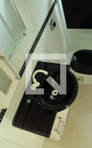 Casa à venda com 166m², 3 quartos e 4 vagasBanheiro Suíte 1