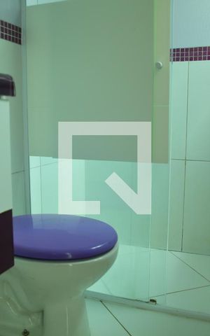 Casa à venda com 166m², 3 quartos e 4 vagasBanheiro Suíte 2