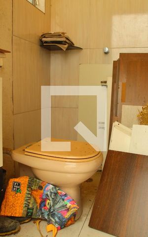 Casa à venda com 166m², 3 quartos e 4 vagasBanheiro de Serviço