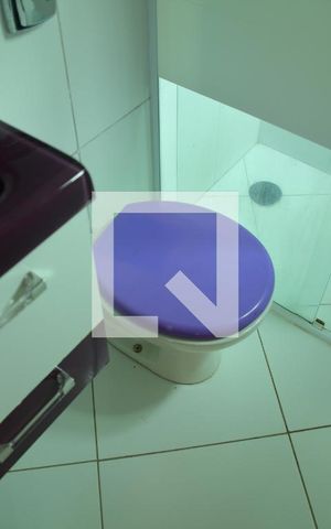 Casa à venda com 166m², 3 quartos e 4 vagasBanheiro Suíte 2