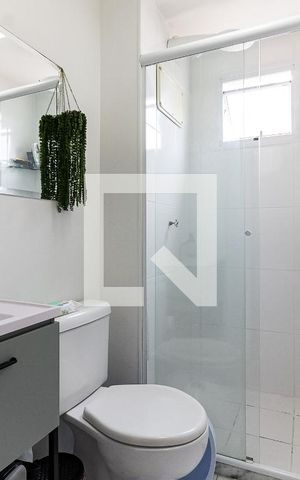 Apartamento à venda com 55m², 2 quartos e 1 vaga Apartamento à venda com 55m², 2 quartos e 1 vagaBanheiro