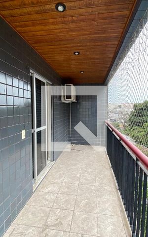 Apartamento à venda com 105m², 3 quartos e 2 vagasVaranda Quarto 3