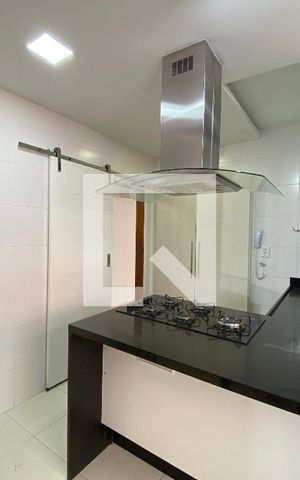 Apartamento à venda com 105m², 3 quartos e 2 vagasCozinha