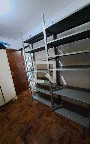 Casa à venda com 315m², 3 quartos e 2 vagas Casa à venda com 315m², 3 quartos e 2 vagasQuarto