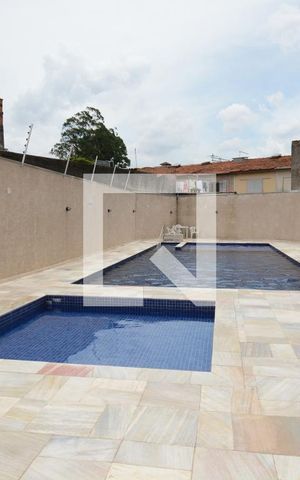 Apartamento à venda com 36m², 2 quartos e sem vagaÁrea comum - Piscina