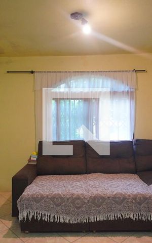 Casa à venda com 187m², 3 quartos e 2 vagas Casa à venda com 187m², 3 quartos e 2 vagasSala