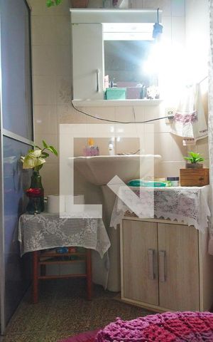Casa à venda com 187m², 3 quartos e 2 vagas Casa à venda com 187m², 3 quartos e 2 vagasBanheiro 2