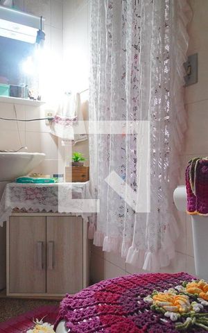 Casa à venda com 187m², 3 quartos e 2 vagas Casa à venda com 187m², 3 quartos e 2 vagasBanheiro 2
