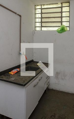 Casa à venda com 120m², 2 quartos e 1 vaga Casa à venda com 120m², 2 quartos e 1 vagaGalpão - Cozinha