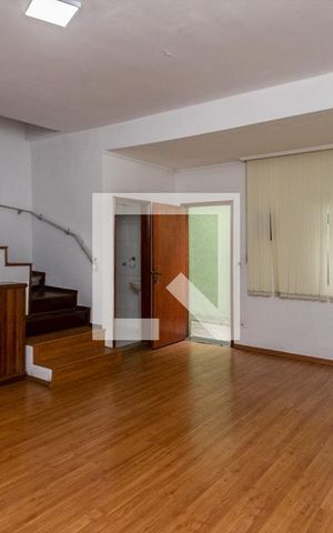 Casa à venda com 120m², 2 quartos e 1 vaga Casa à venda com 120m², 2 quartos e 1 vagaSala