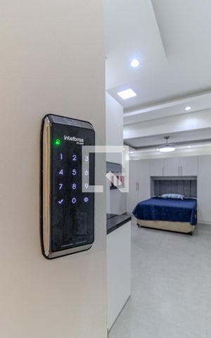 Studio à venda com 27m², 1 quarto e sem vaga Studio à venda com 27m², 1 quarto e sem vagaFechadura Eletronica