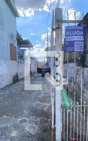 Casa para alugar com 50m², 1 quarto e sem vaga Casa para alugar com 50m², 1 quarto e sem vagaFachada