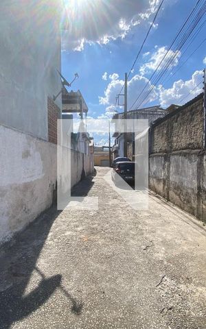 Casa para alugar com 50m², 1 quarto e sem vaga Casa para alugar com 50m², 1 quarto e sem vagaFachada