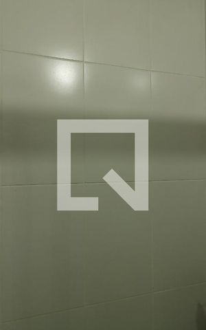 Apartamento à venda com 68m², 2 quartos e 2 vagasBanheiro da Suíte - Box
