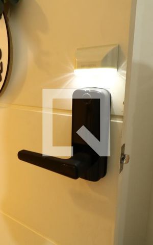 Apartamento à venda com 68m², 2 quartos e 2 vagasFechadura Eletrônica