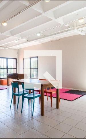 Apartamento à venda com 65m², 3 quartos e 1 vaga Apartamento à venda com 65m², 3 quartos e 1 vagaÁrea comum - Salão de festas