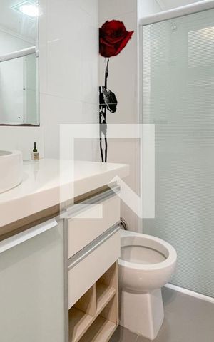 Apartamento à venda com 65m², 3 quartos e 1 vaga Apartamento à venda com 65m², 3 quartos e 1 vagaBanheiro Social