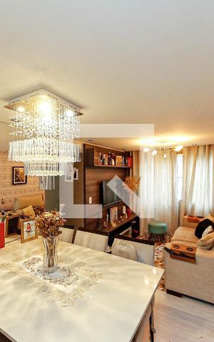 Apartamento à venda com 50m², 2 quartos e 1 vaga Apartamento à venda com 50m², 2 quartos e 1 vagaSala