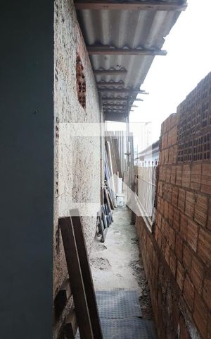 Casa à venda com 56m², 2 quartos e 1 vagaÁrea externa