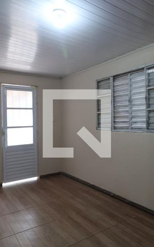 Casa à venda com 56m², 2 quartos e 1 vagaSala