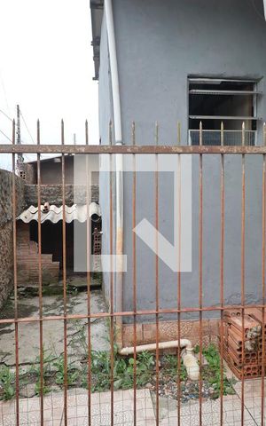 Casa à venda com 56m², 2 quartos e 1 vagaÁrea externa