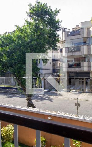 Casa de condomínio para alugar com 167m², 4 quartos e 1 vaga Casa de condomínio para alugar com 167m², 4 quartos e 1 vagaSacada do Quarto 1