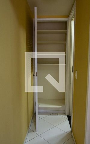 Casa de condomínio para alugar com 167m², 4 quartos e 1 vaga Casa de condomínio para alugar com 167m², 4 quartos e 1 vagaHall dos Quartos