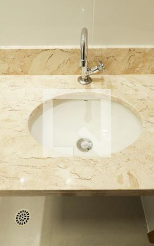Apartamento à venda com 54m², 2 quartos e 1 vaga Apartamento à venda com 54m², 2 quartos e 1 vagaBanheiro Social