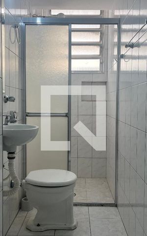 Apartamento para alugar com 35m², 1 quarto e sem vaga Apartamento para alugar com 35m², 1 quarto e sem vagaBanheiro