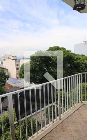 Apartamento à venda com 90m², 2 quartos e 1 vagaVaranda