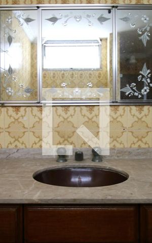 Apartamento à venda com 90m², 2 quartos e 1 vagaBanheiro Social