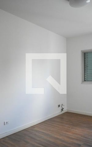 Apartamento à venda com 200m², 3 quartos e 2 vagas Apartamento à venda com 200m², 3 quartos e 2 vagasQuarto 2