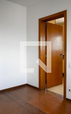 Apartamento à venda com 200m², 3 quartos e 2 vagas Apartamento à venda com 200m², 3 quartos e 2 vagasQuarto 1