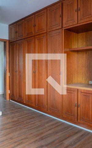 Apartamento à venda com 200m², 3 quartos e 2 vagas Apartamento à venda com 200m², 3 quartos e 2 vagasQuarto 3