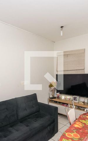 Casa à venda com 75m², 3 quartos e sem vaga Casa à venda com 75m², 3 quartos e sem vagaSala