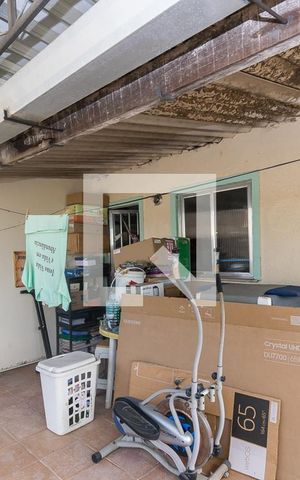 Casa à venda com 75m², 3 quartos e sem vaga Casa à venda com 75m², 3 quartos e sem vagaTerraço