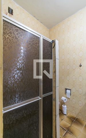 Casa à venda com 75m², 3 quartos e sem vaga Casa à venda com 75m², 3 quartos e sem vagaBanheiro Social