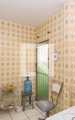 Casa à venda com 75m², 3 quartos e sem vaga Casa à venda com 75m², 3 quartos e sem vagaCozinha