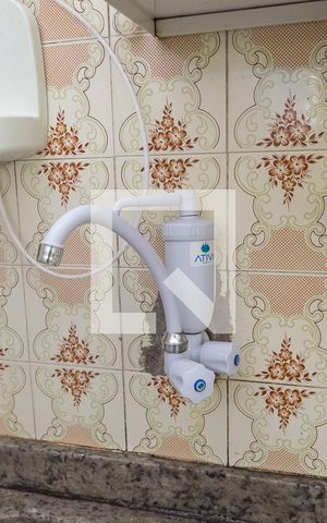 Casa à venda com 75m², 3 quartos e sem vaga Casa à venda com 75m², 3 quartos e sem vagaCozinha - Torneira