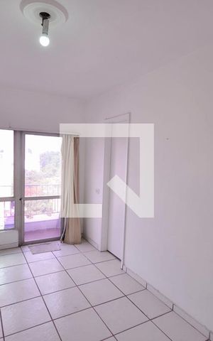 Apartamento à venda com 172m², 3 quartos e 2 vagas Apartamento à venda com 172m², 3 quartos e 2 vagasSuíte