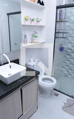 Apartamento à venda com 64m², 2 quartos e 1 vagaBanheiro Social
