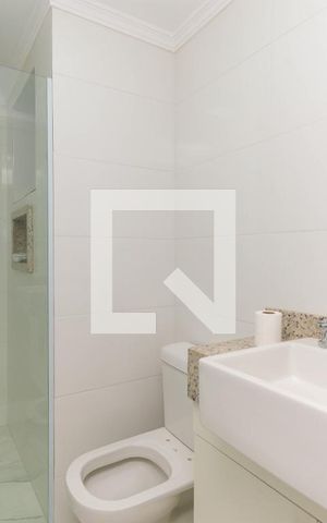 Apartamento para alugar com 46m², 1 quarto e sem vaga Apartamento para alugar com 46m², 1 quarto e sem vagaBanheiro