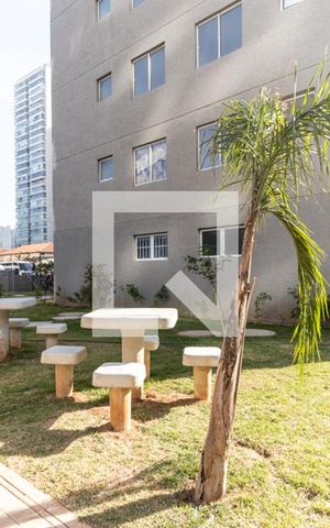 Apartamento à venda com 42m², 2 quartos e sem vagaÁrea comum