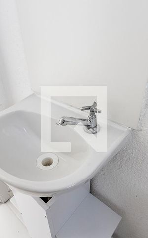Apartamento à venda com 42m², 2 quartos e sem vagaBanheiro