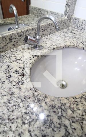 Apartamento para alugar com 68m², 2 quartos e 1 vagaBanheiro Social