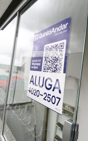Apartamento para alugar com 68m², 2 quartos e 1 vagaPlaquinha