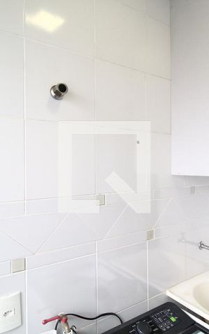 Apartamento para alugar com 68m², 2 quartos e 1 vagaÁrea de Serviço