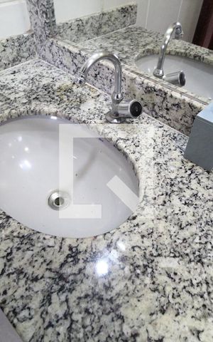 Apartamento para alugar com 68m², 2 quartos e 1 vagaBanheiro da Suíte